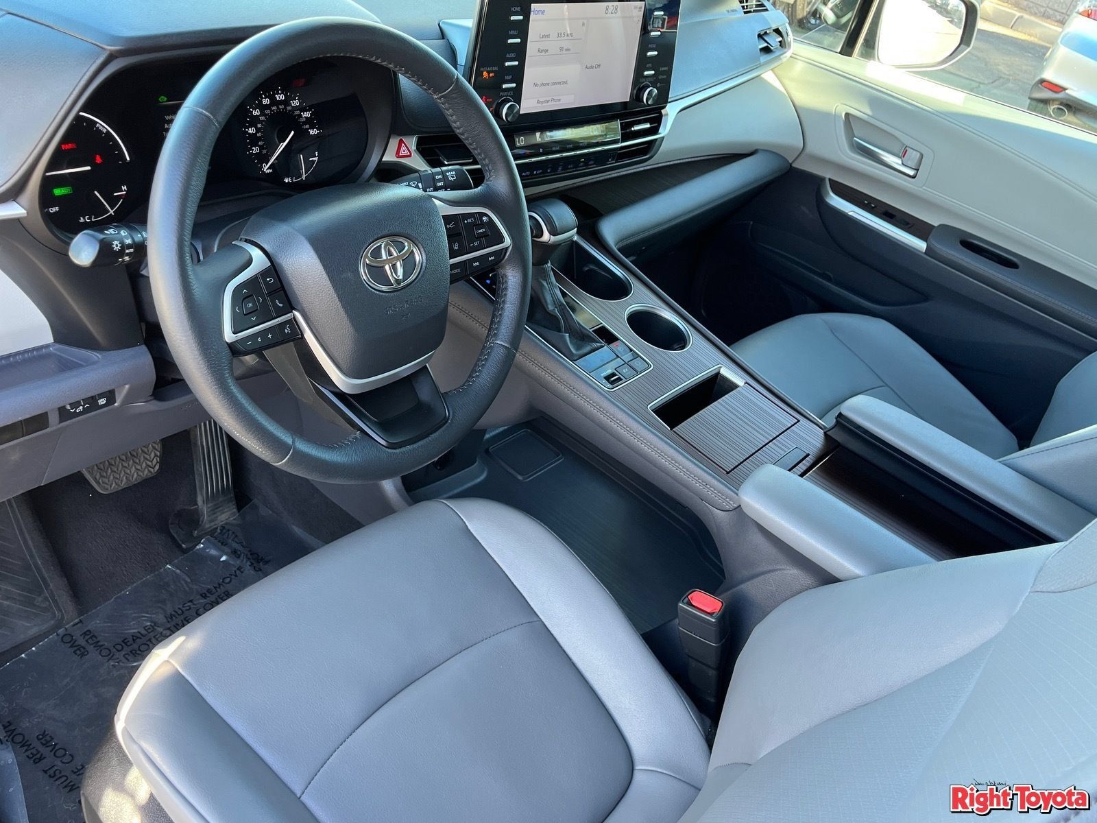 Certified 2024 Toyota Sienna XLE FWD image 20