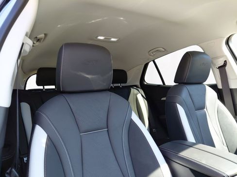 Used 2025 Buick Envision Sport Touring image 15