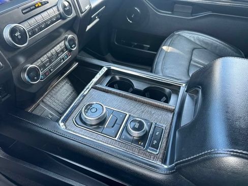 Used 2020 Ford Expedition Limited w/ Special Edition Package AWD/4WD image 24