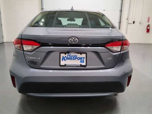 Used 2021 Toyota Corolla LE FWD image 6