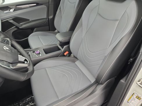 New 2026 Volkswagen Tiguan SE R-Line AWD/4WD image 15