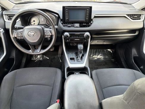 Used 2019 Toyota RAV4 LE image 23