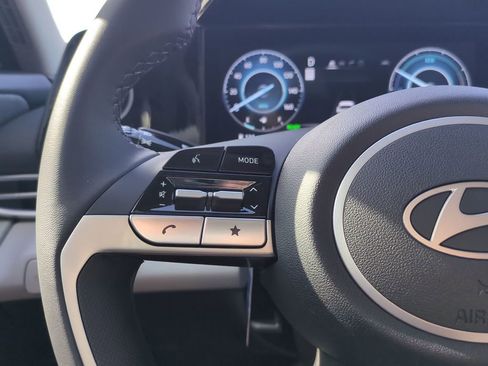 New 2026 Hyundai Elantra Limited image 31