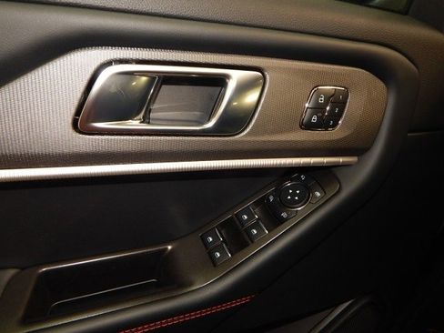 New 2025 Ford Explorer ST-Line w/ Premium Package image 17