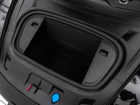 Used 2023 Porsche Taycan w/ Premium Package image 56