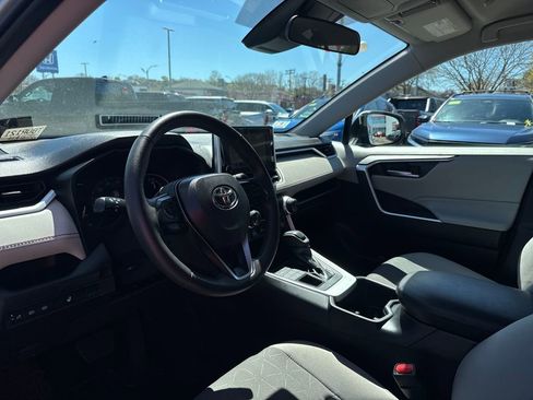 Used 2025 Toyota RAV4 XLE w/ Weather Package AWD/4WD image 14