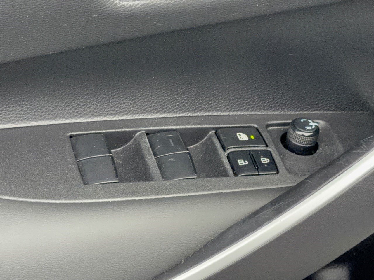 Certified 2024 Toyota Corolla Sedan w/ SE Convenience Package FWD image 15
