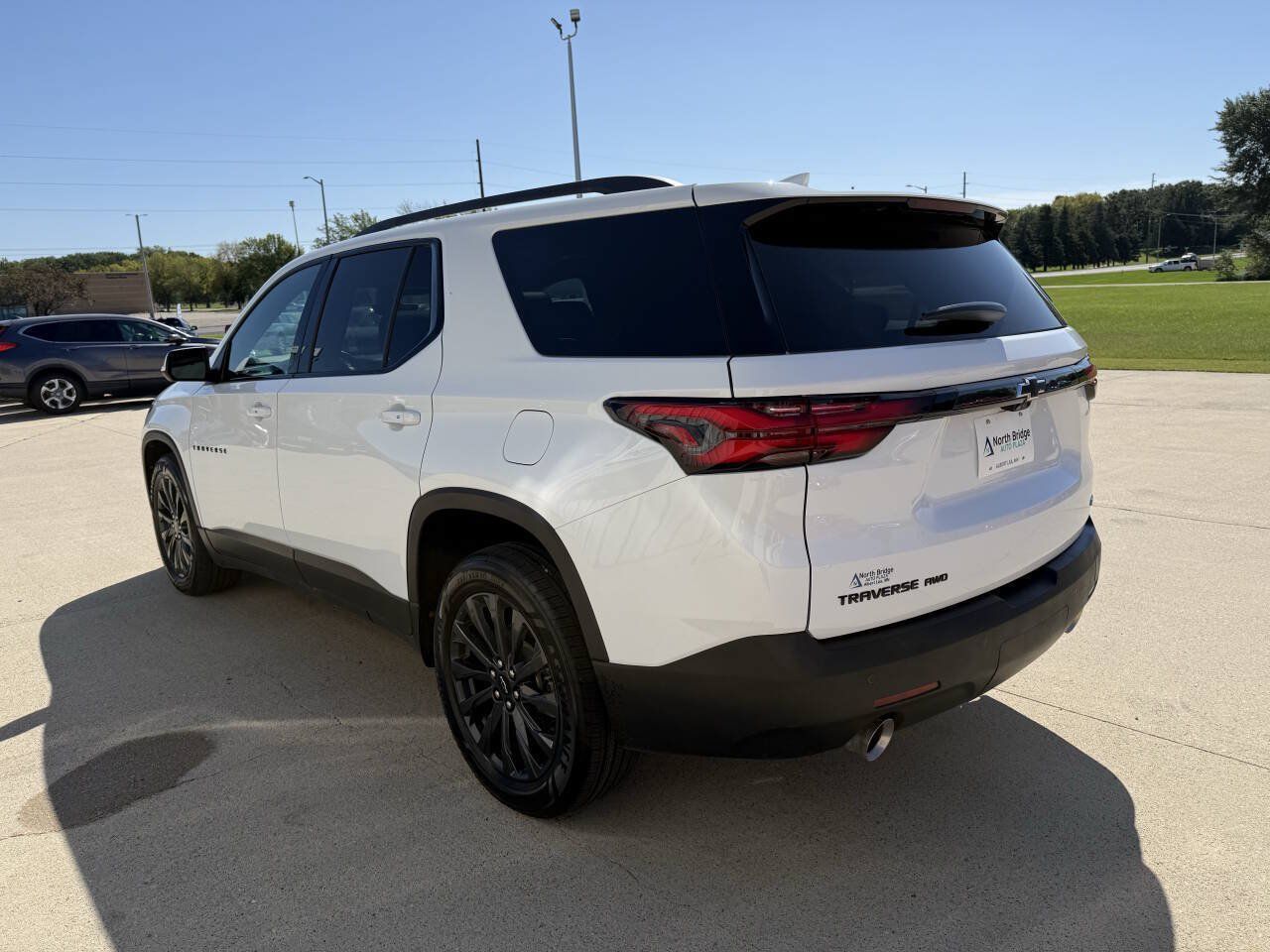 Used 2022 Chevrolet Traverse RS AWD/4WD image 3
