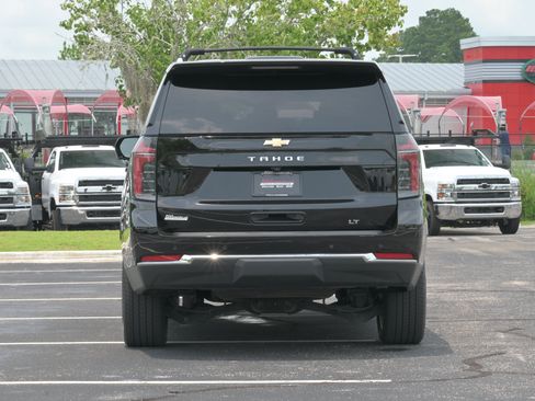 Used 2025 Chevrolet Tahoe LT RWD image 32