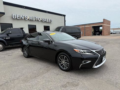 Used 2018 Lexus ES 350 w/ Luxury Package w/Wood Trim FWD image 4