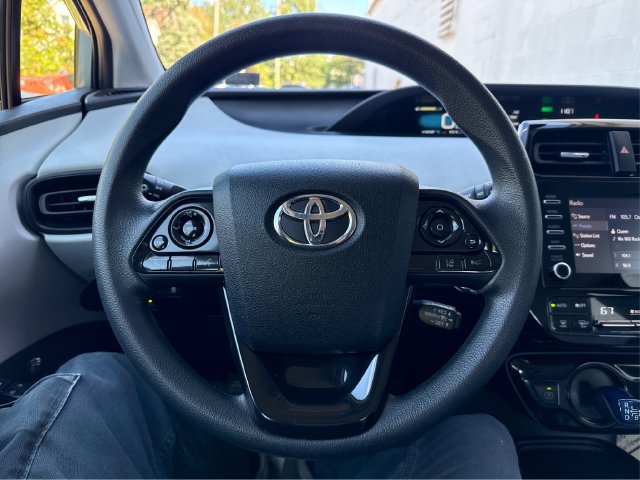 Used 2020 Toyota Prius LE FWD image 20