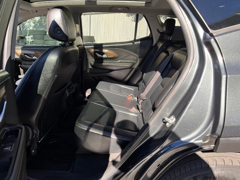 Used 2018 GMC Terrain SLE w/ Infotainment Package I AWD/4WD image 19