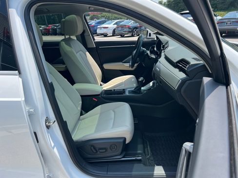 Used 2024 Audi Q3 2.0T Premium Plus AWD/4WD image 37