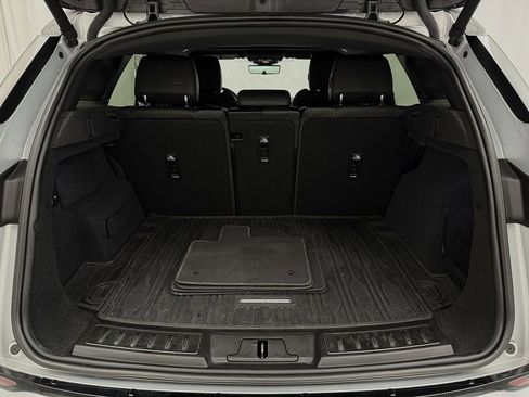 Used 2020 Land Rover Range Rover Evoque R-Dynamic SE image 39