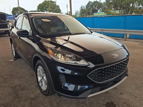 Used 2021 Ford Escape SE w/ Convenience Package FWD image 3