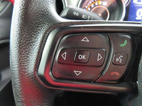 Used 2018 Jeep Wrangler Unlimited Sport image 21