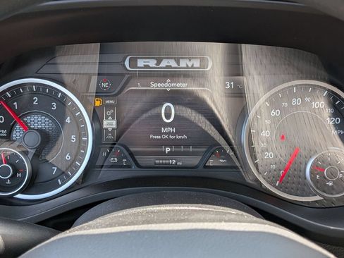 New 2026 RAM 1500 Express AWD/4WD image 11