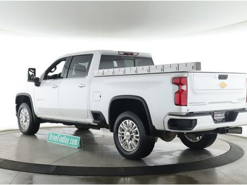 Used 2022 Chevrolet Silverado 2500 High Country w/ Safety Package II AWD/4WD image 8