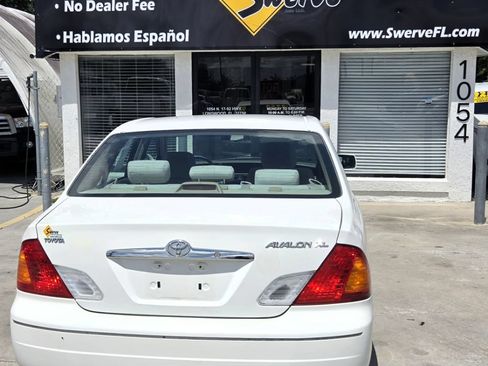 Used 2001 Toyota Avalon XL FWD image 11