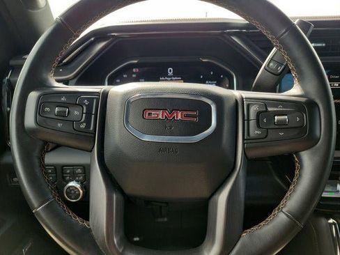 Used 2024 GMC Sierra 2500 AT4 w/ AT4 Premium Plus Package AWD/4WD image 24