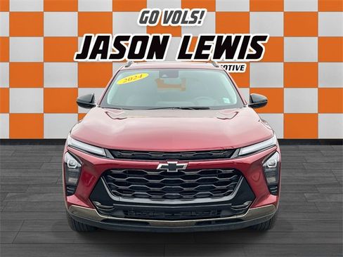 Used 2024 Chevrolet Trax ACTIV w/ Sunroof Package image 9