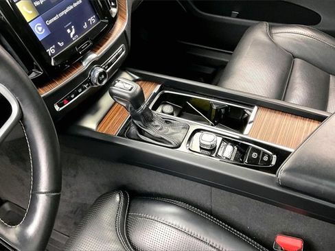 Used 2020 Volvo XC60 T5 Inscription w/ Protection Package Premier image 16