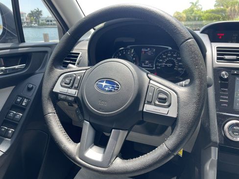 Used 2018 Subaru Forester 2.5i Limited AWD/4WD image 16