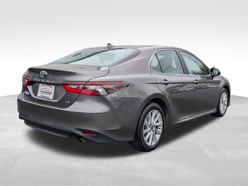 Used 2023 Toyota Camry LE FWD image 6