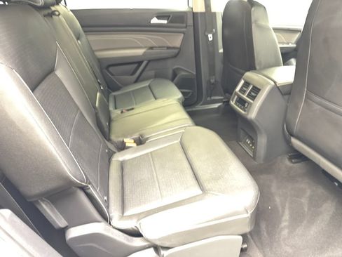 Used 2023 Volkswagen Atlas SE w/ Black Wheel Package FWD image 43