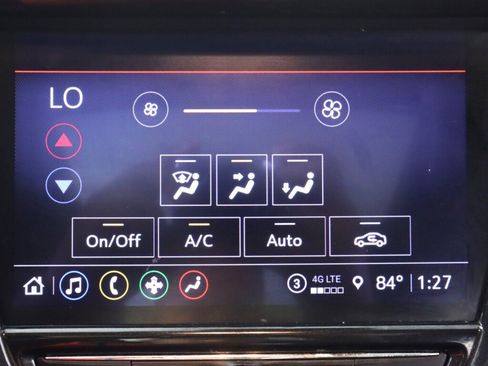 Used 2021 Chevrolet TrailBlazer RS w/ Sun and Liftgate Package AWD/4WD image 19