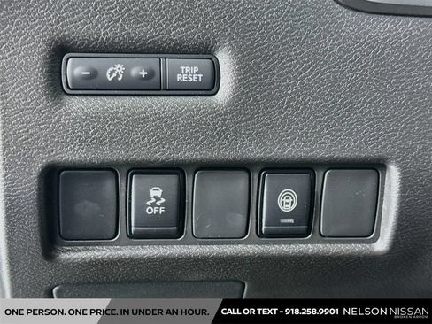 Used 2023 Nissan Murano SV w/ SV Midnight Edition Package AWD/4WD image 10