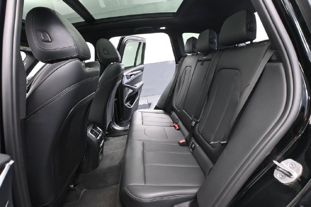 Used 2022 BMW X3 xDrive30i AWD/4WD image 33