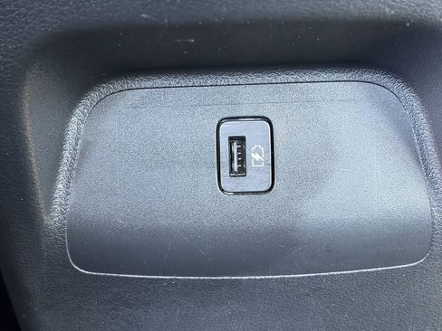 Used 2024 Nissan Sentra SV FWD image 26