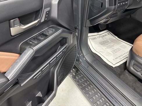 Used 2026 Toyota 4Runner Limited AWD/4WD image 9