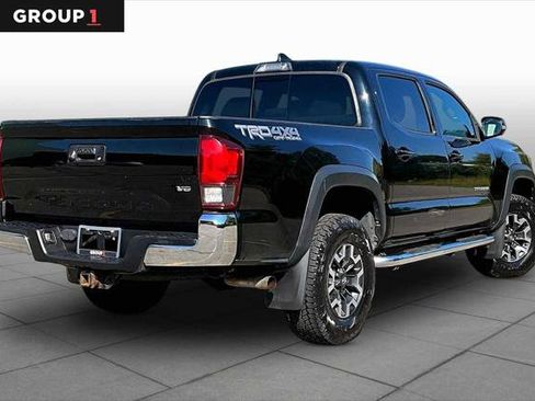 Certified 2019 Toyota Tacoma TRD Off-Road AWD/4WD image 13