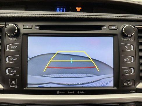 Used 2018 Toyota Highlander Limited image 17