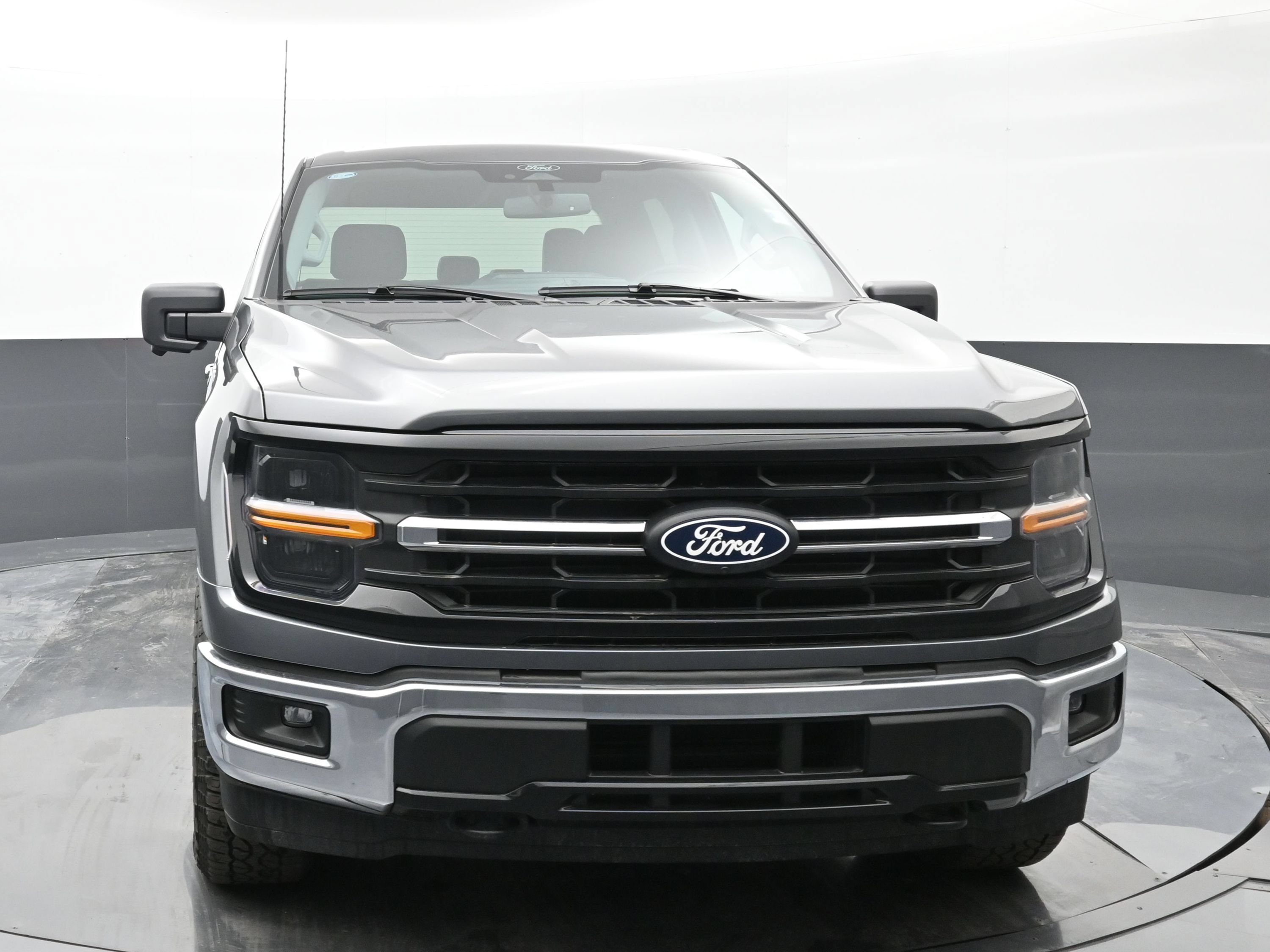 Used 2024 Ford F150 XLT AWD/4WD image 2