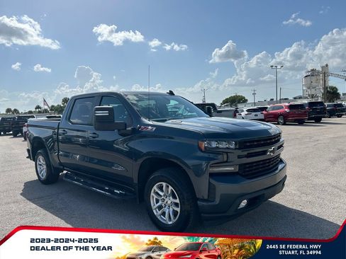 Used 2020 Chevrolet Silverado 1500 RST w/ All-Star Edition AWD/4WD image 2