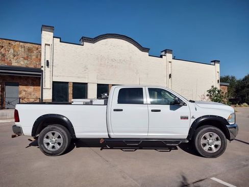 Used 2012 RAM 2500 ST w/ Chrome Appearance Group AWD/4WD image 2