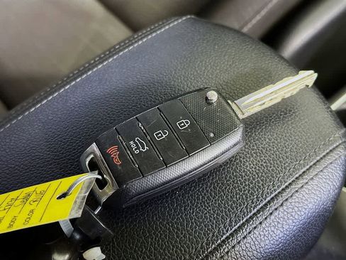Used 2016 Kia Forte EX FWD image 20