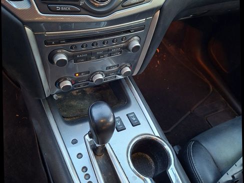 Used 2019 Nissan Pathfinder SL image 10