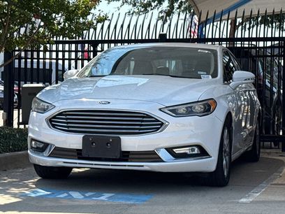 Used 2017 Ford Fusion SE w/ Fusion SE Technology Package