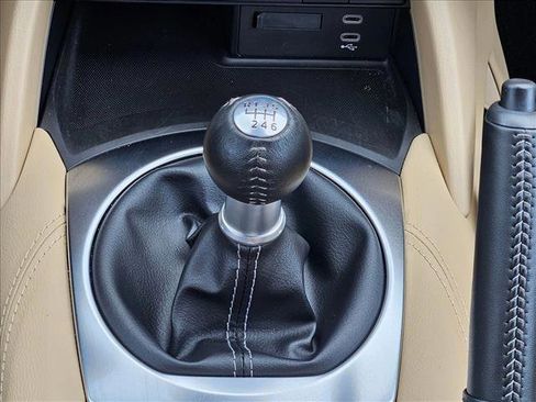 Used 2025 MAZDA MX-5 Miata RF Grand Touring RWD image 17