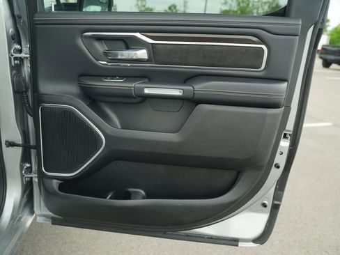 Used 2022 RAM 1500 Laramie AWD/4WD image 22