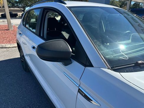 Used 2022 Volkswagen Taos S image 16