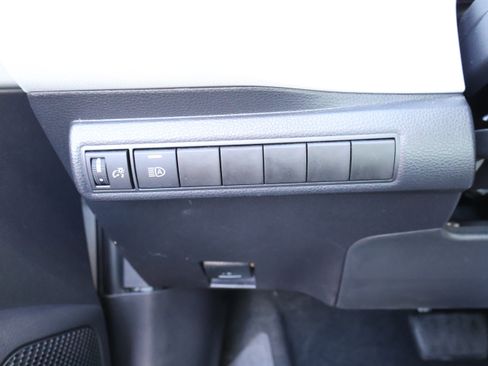 Used 2024 Toyota Corolla SE image 33