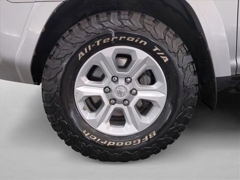 Used 2015 Toyota 4Runner SR5 RWD image 26
