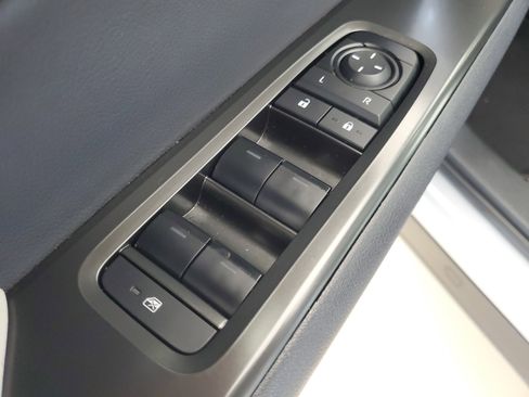 Used 2025 Lexus UX 300h FWD w/ Accessory Package (Z1) image 24