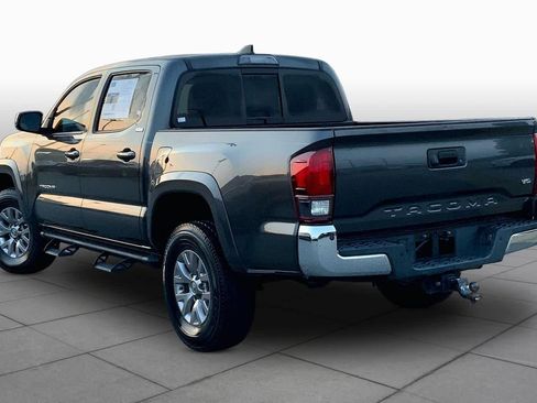 Used 2019 Toyota Tacoma SR5 RWD image 12