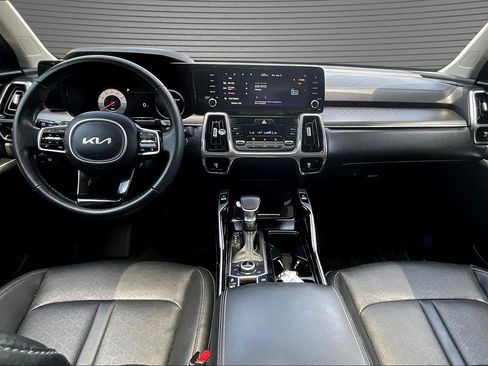 Used 2023 Kia Sorento SX AWD/4WD image 7